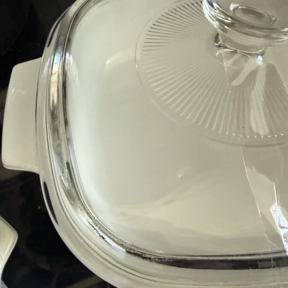 Corningware Set of 3 w/ lids White Casserole Dishs w Blue Floral and Glass Lids